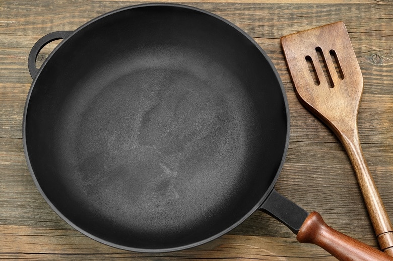 CLEANING A CAST IRON SKILLET OR PAN